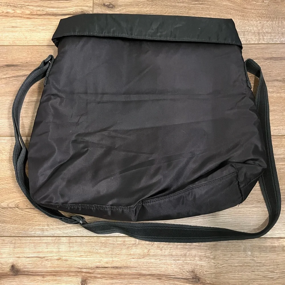 Under Armour Black Messenger Bag